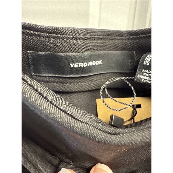 VERO MODA Women's Size 2 Mini Large Bow Black Polyester Blend Side Zip Skirt NWT - Picture 6 of 10